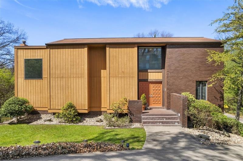 4 Winthrop Rd, Rosslyn Farms, PA 15106 Rosslyn Farms Real Estate