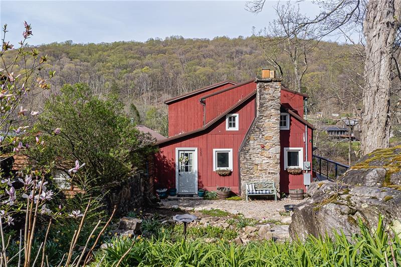 1560 Darlington Road, Ligonier Twp, PA 15658 Ligonier Twp Real Estate