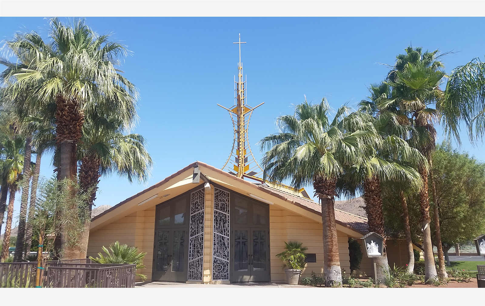 Sacred spaces tour the Modernist churches of Palm Springs