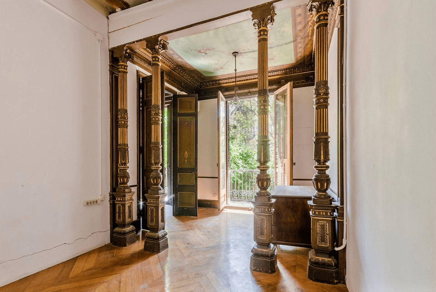 5 Gothic houses on the market right now