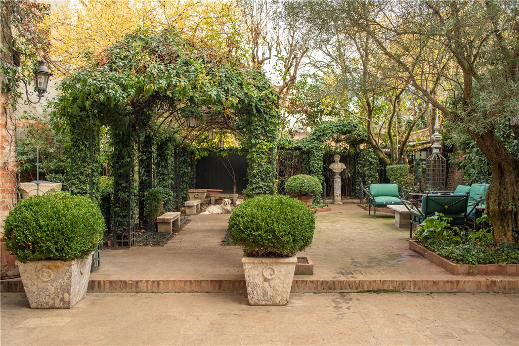 This maximalist Venice garden apartment proves more is more The Spaces