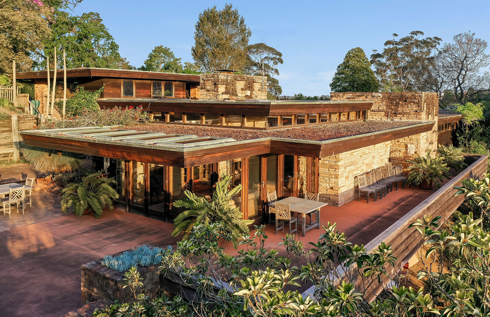 Organic modernist home by Bruce Rickard lists for the first time ever