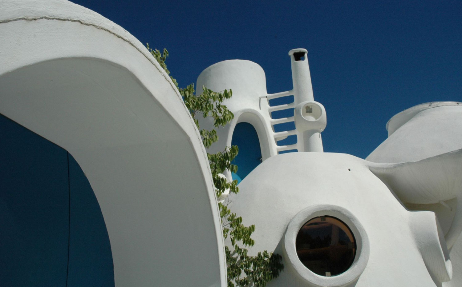 3 revolutionary bubble houses on the market right now The Spaces