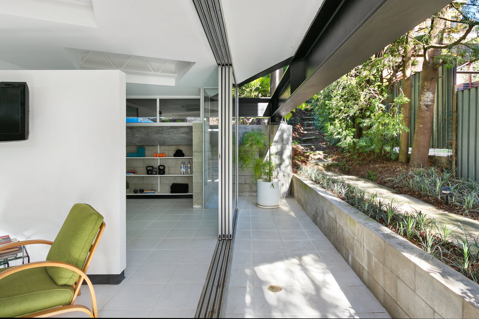 Pierre Koenig’s twisting Schwartz House lists for the first time The