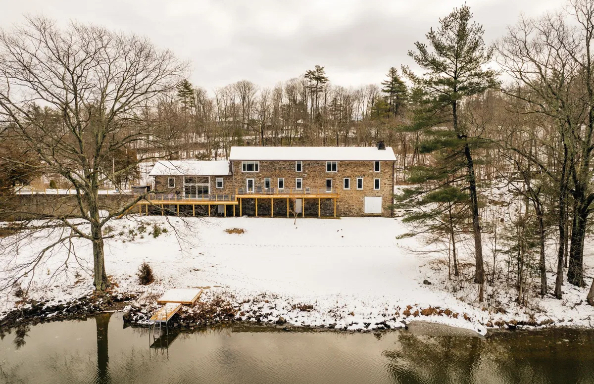 A lakefront longhouse asks for 2m in the Hudson Valley The Spaces