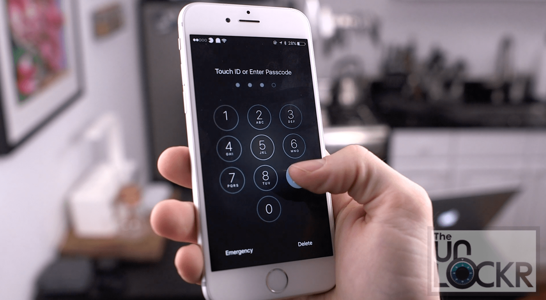 San Bernardino FBI vs Apple Explained (Video)