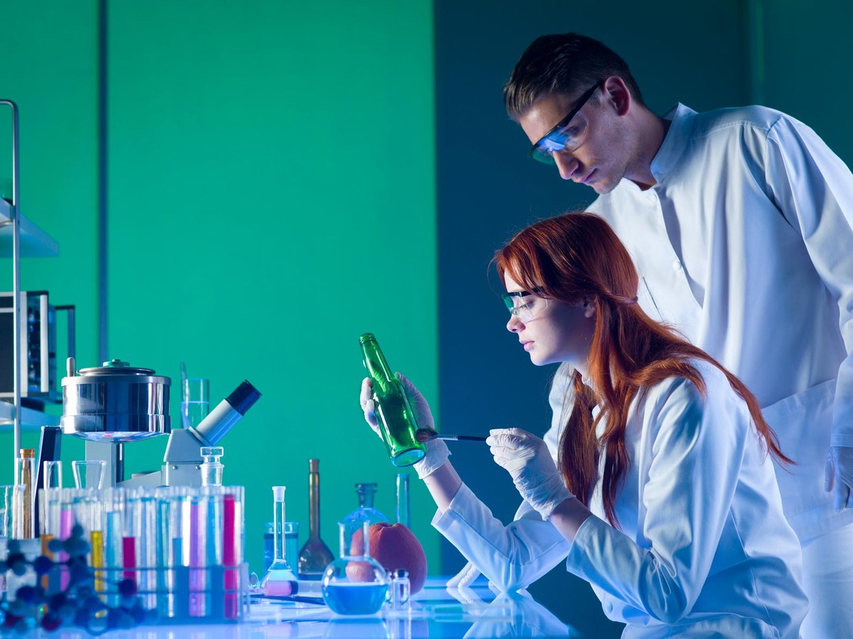 What do toxicologists do? A forensic toxicologist complet...