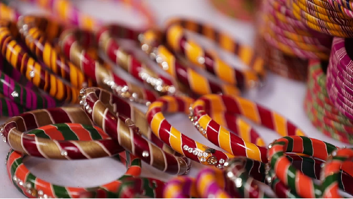 Lac Bangles of India