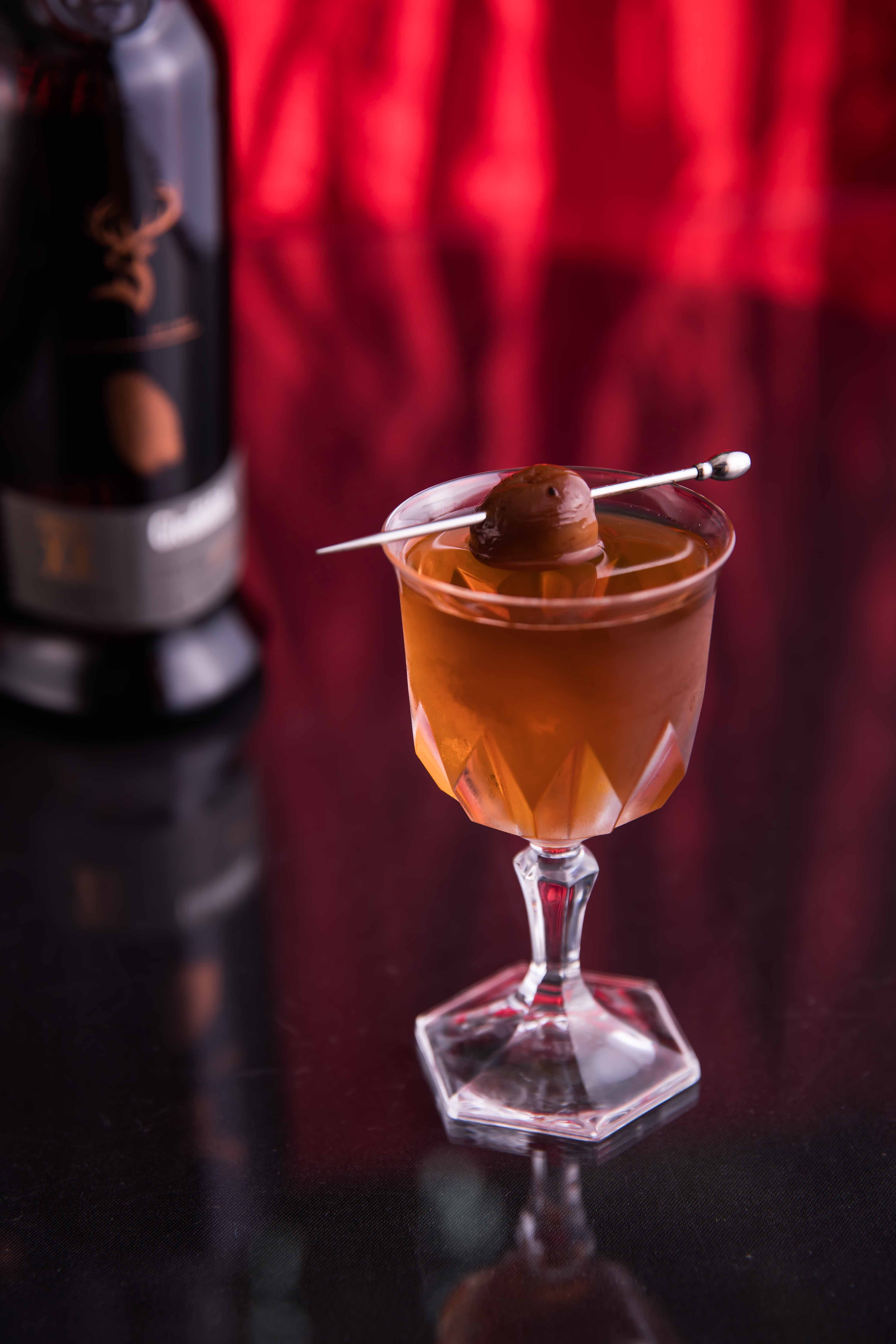 The Dangers Of Mixing Champagne And Whisky ToronadoSD