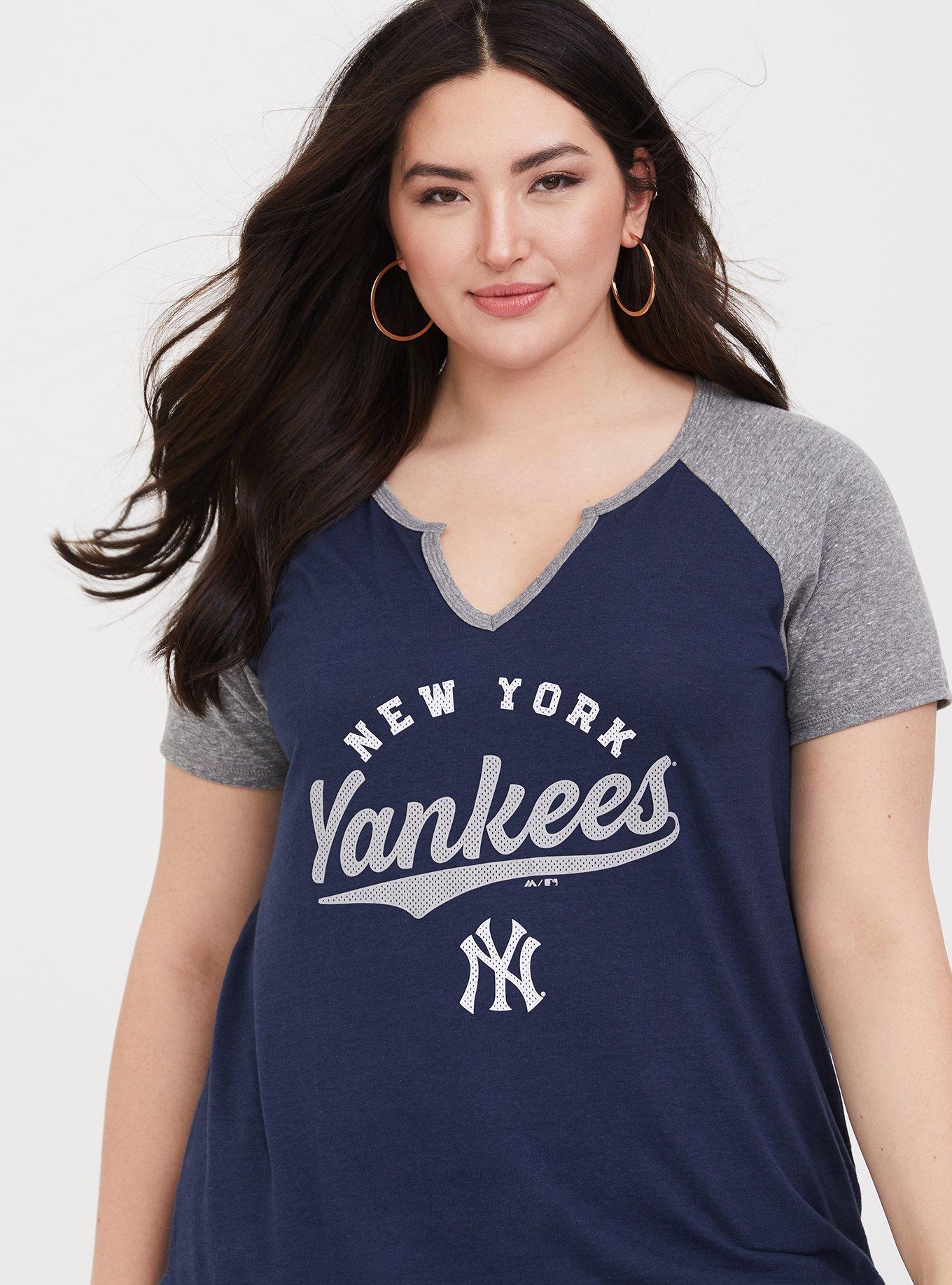 Plus Size MLB New York Yankees Navy Classic Fit Raglan Tee Torrid