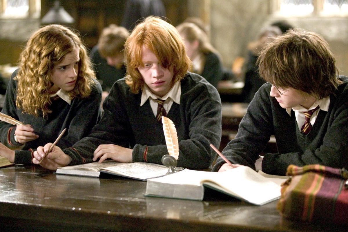 Harry Potter Fans Can Now Take Hogwarts Classes Online, Accio All Of