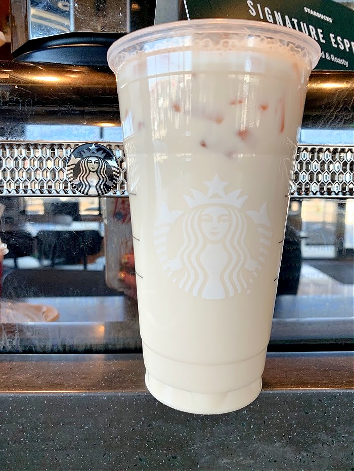 Here's How to Order A Copycat Thai Iced Tea From Starbucks