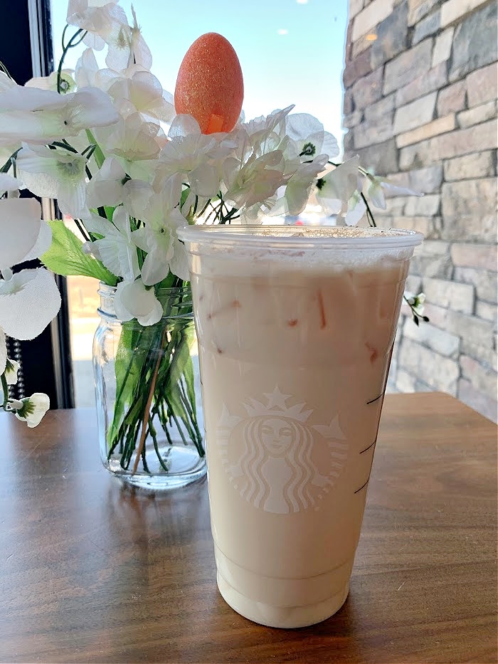 Here's How to Order A Copycat Thai Iced Tea From Starbucks