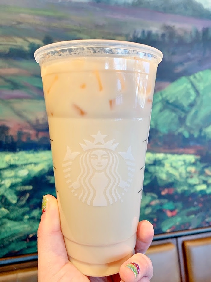 Here's How to Order A Copycat Thai Iced Tea From Starbucks