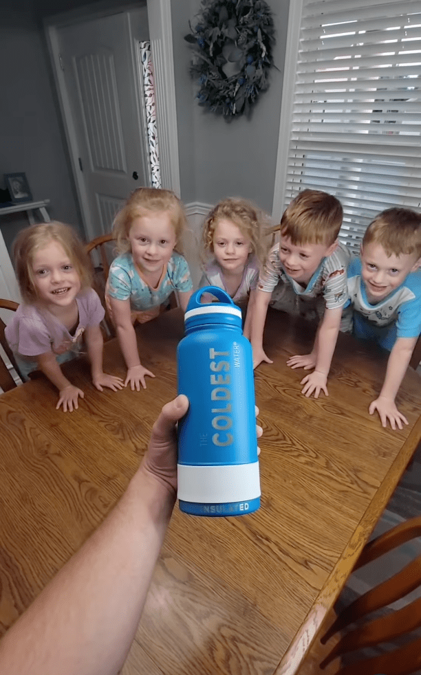 This Father Of Quintuplets Is Getting Bullied Online For Leashing His 5