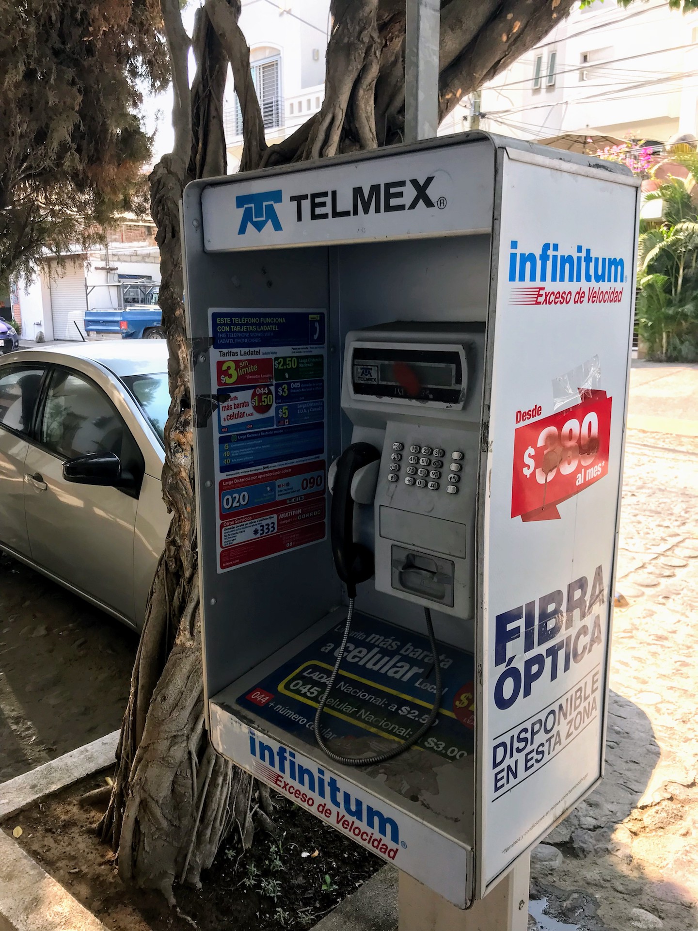 Why Cell Phones Are Less Common In Mexico Tour By Mexico