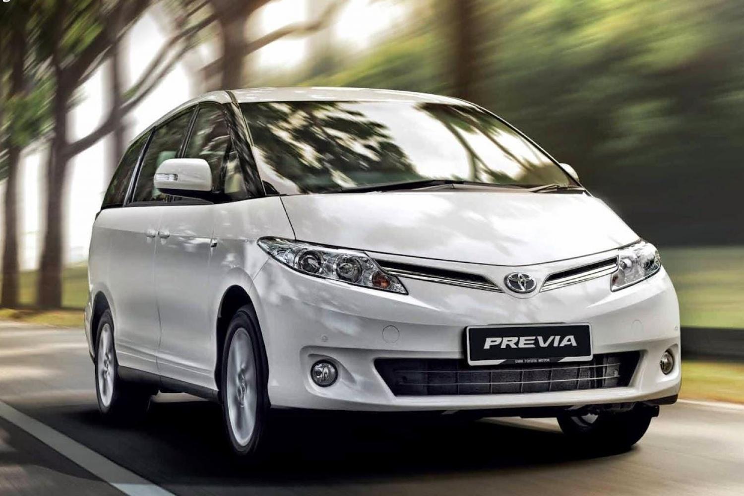 Guided transportation Dubai Minivan (15 Adults)