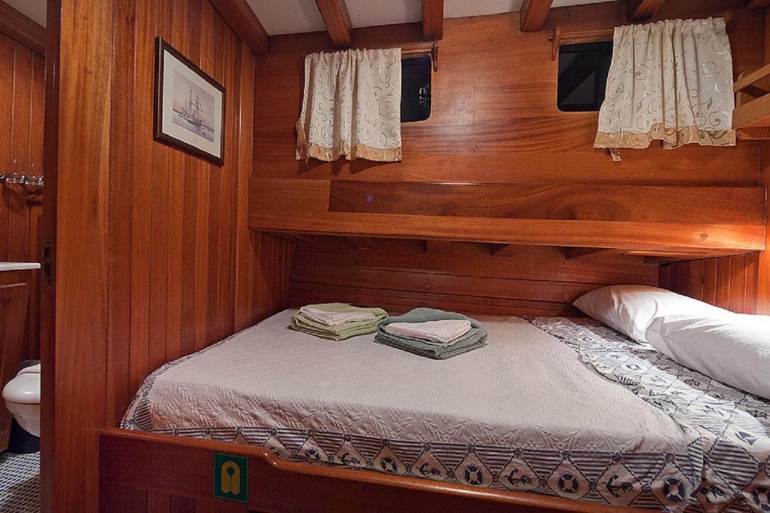 Gulet Bonaventura Private Charter (6 Cabins)