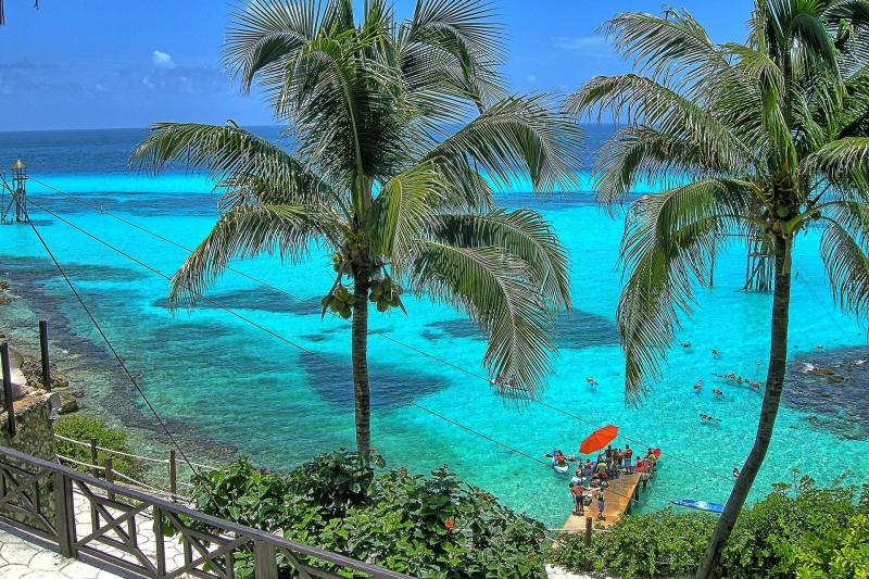 Royal Garrafon Park At Isla Mujeres VIP Pass Cancun, Mexico Gray Line