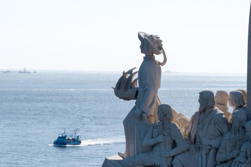 BOAT & BELEM & CASCAIS HOP ON HOP OFF Lisbon, Portugal Gray Line