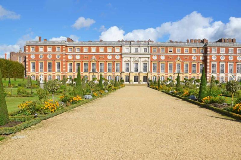 Hampton Court Palace Gray Line