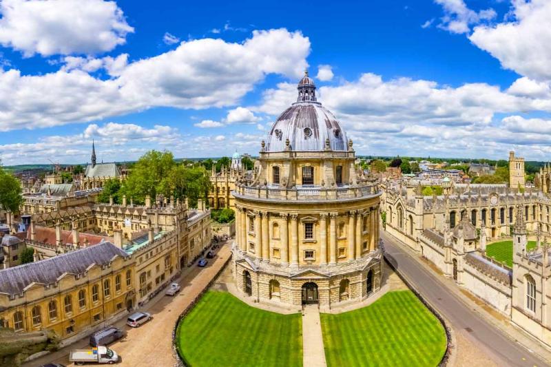 Oxford, StratforduponAvon, Cotswolds and Warwick Castle Gray Line