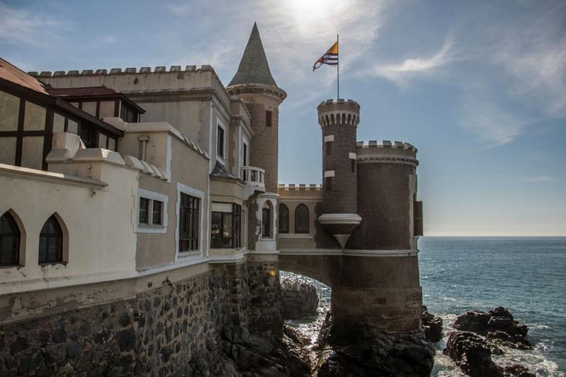 Viña del Mar and Valparaiso Stopover Tour from Santiago International Airport Gray Line