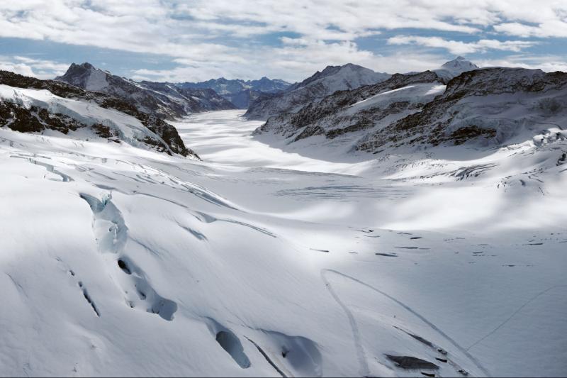 Interlaken and Jungfrau with Mountain Train Tour from Geneva I Need Tours