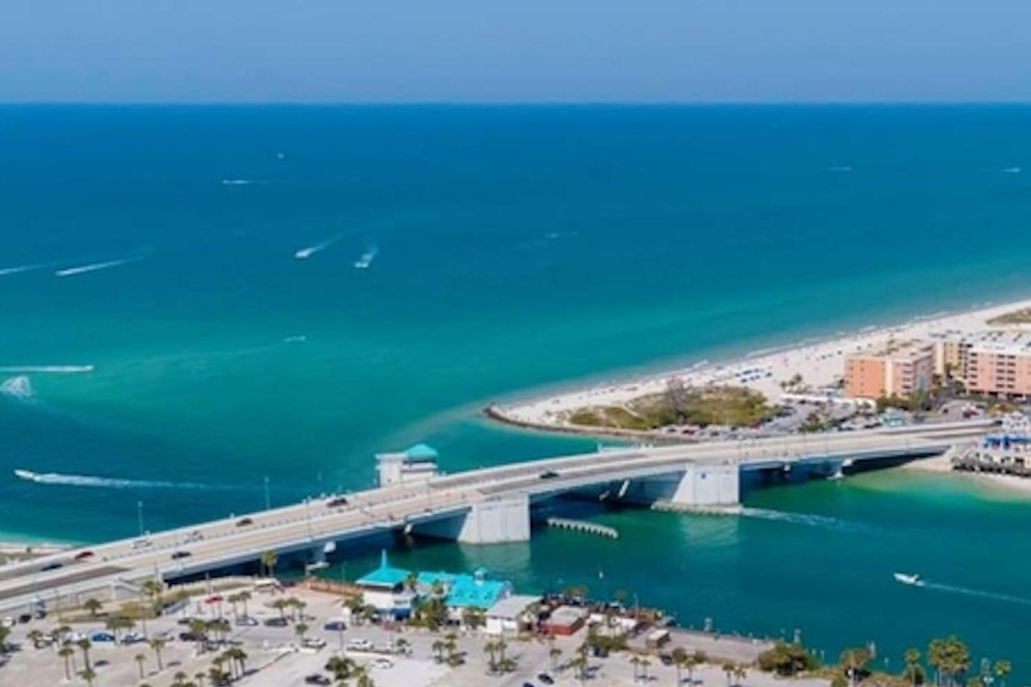 Calypso Breeze Boat Tropical Party Buffet Cruise from Madeira Beach