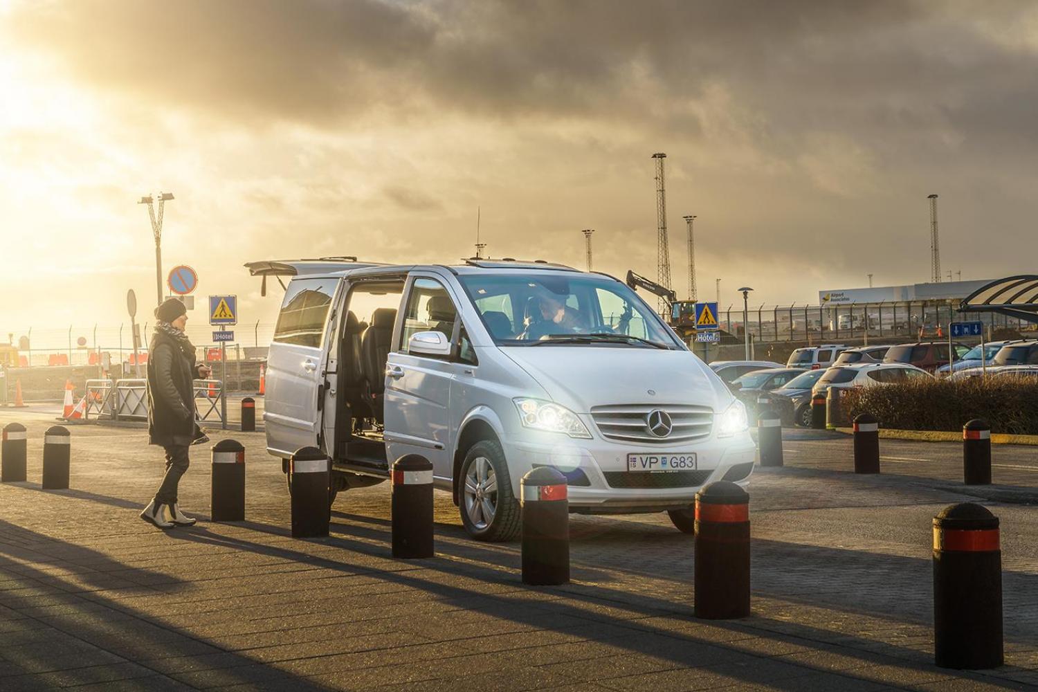 Private Transfer Keflavik to Reykjavik City Keflavik