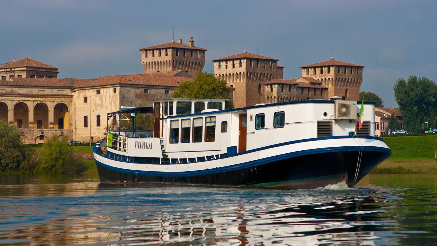 Italy Bike & Barge Mantova to Venice Macs Adventure