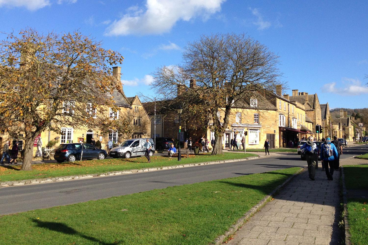 The Cotswold Trail 7 Days & 6 Nights Macs Adventure