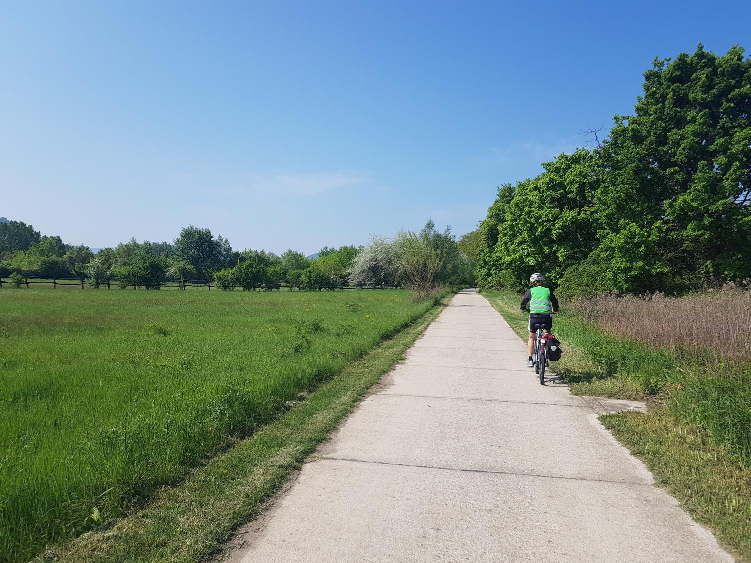 Danube Cycle Path Vienna to Budapest Self Guided Cycling Holiday