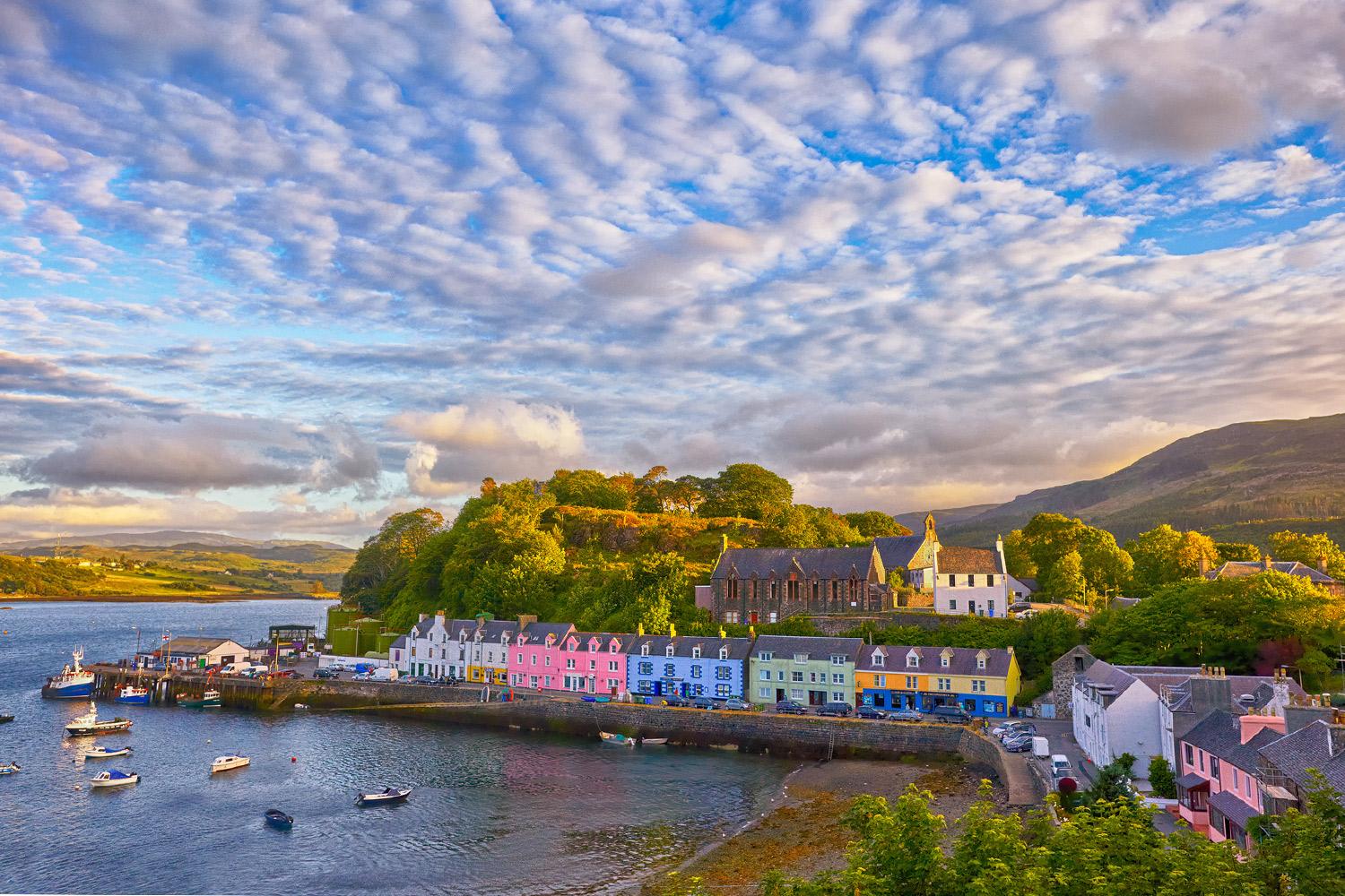 Scotland Highlands Isle of Skye & Edinburgh Driving and Hiking Tour