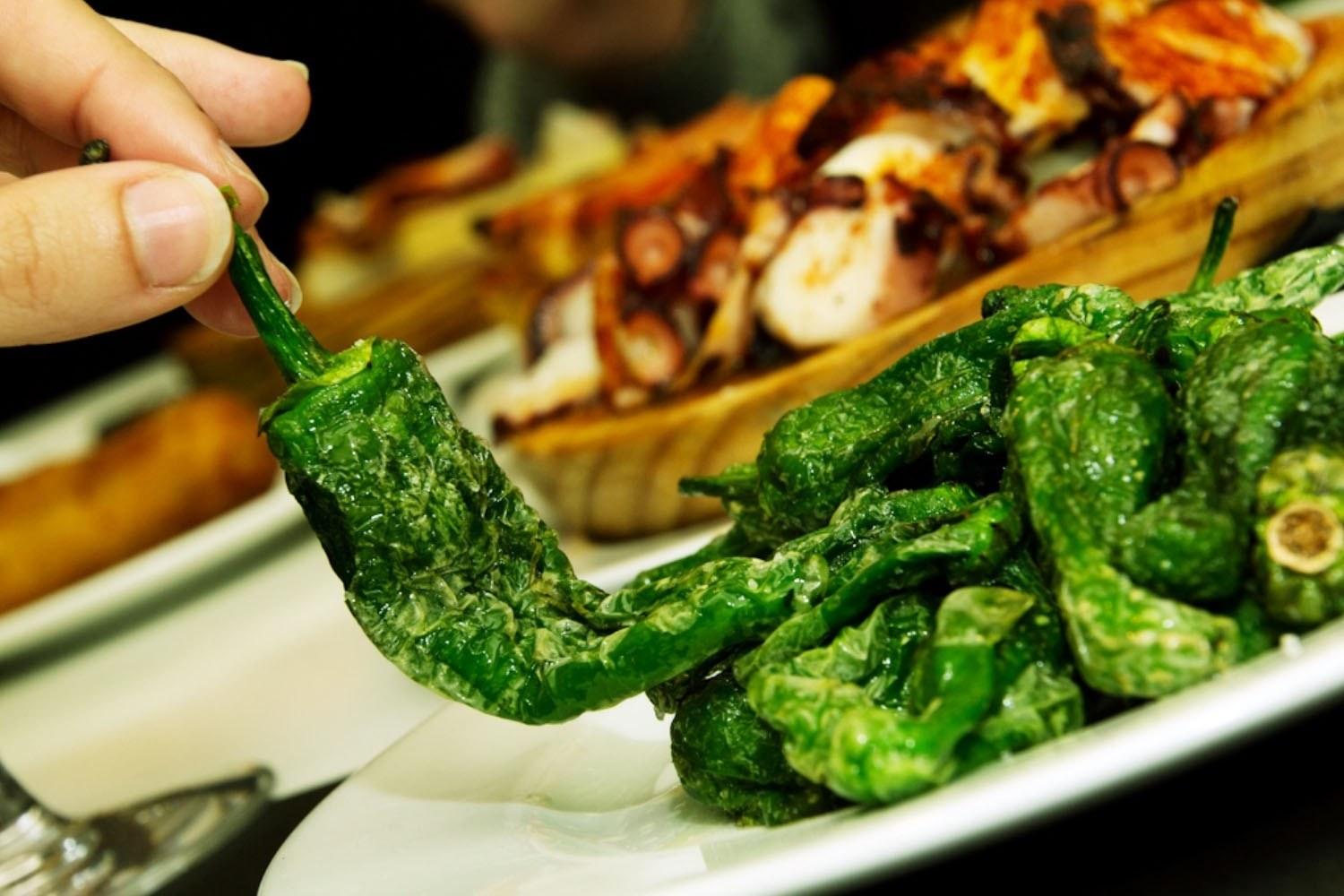 Best rated tapas tour in Barcelona Barcelona