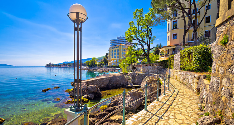 Fähren nach Opatija