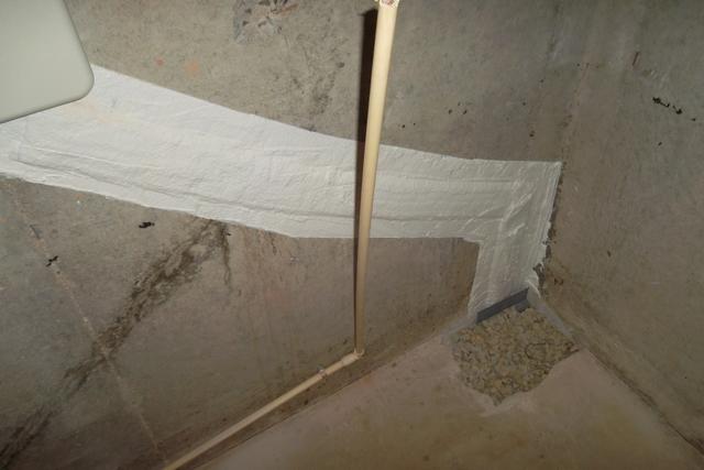 Sure-Dry Before & After Photo Set - FlexiSpan Foundation Crack Caulk