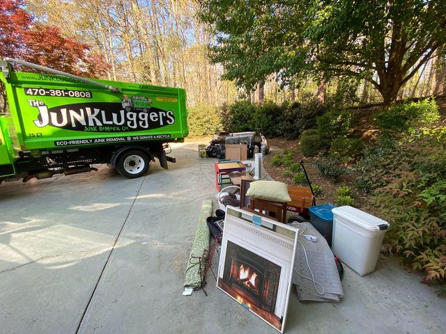 The Junkluggers of North Atlanta Before & After Photo Set Curbside