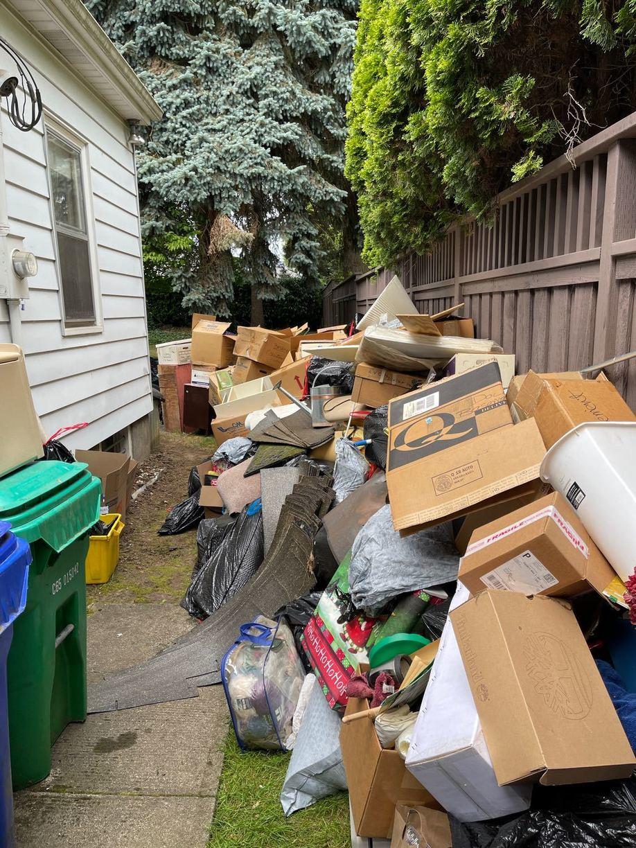 The Junkluggers of Portland and Beaverton Before & After Photo Set