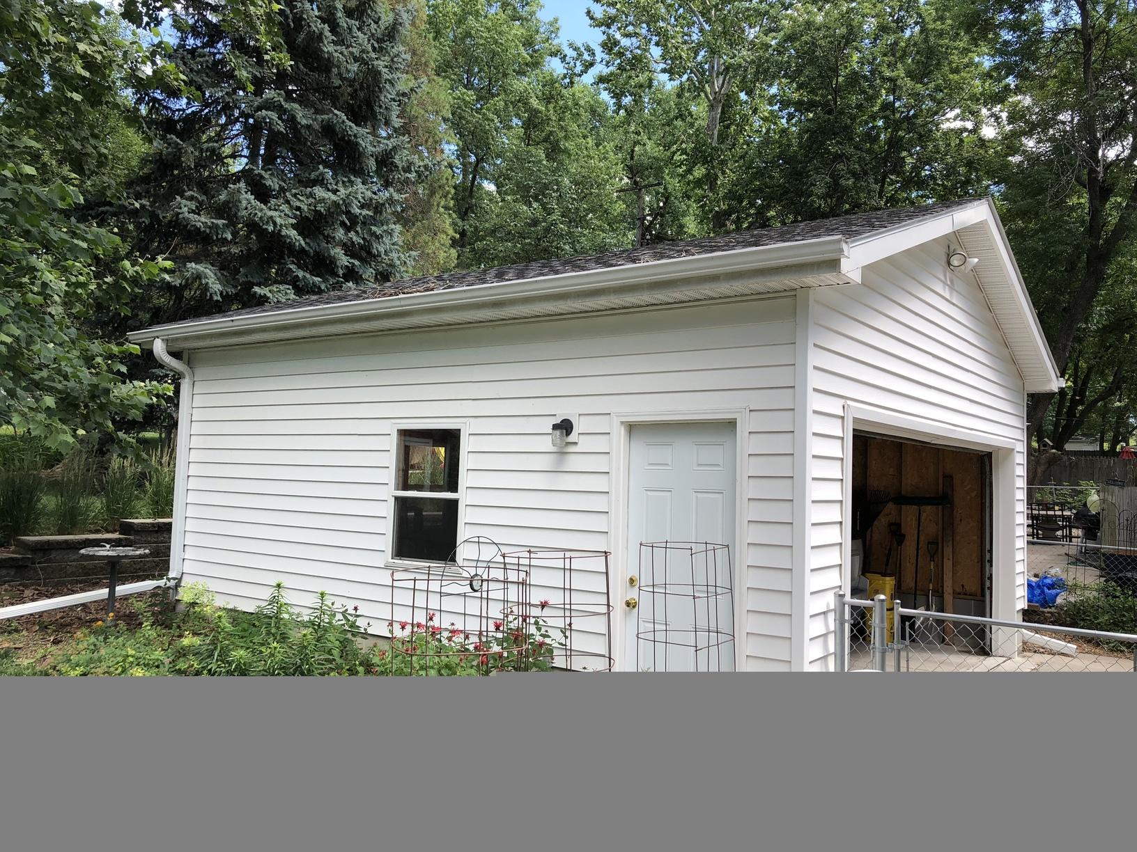 Seamless Gutter Installation Contractor Lincoln, NE