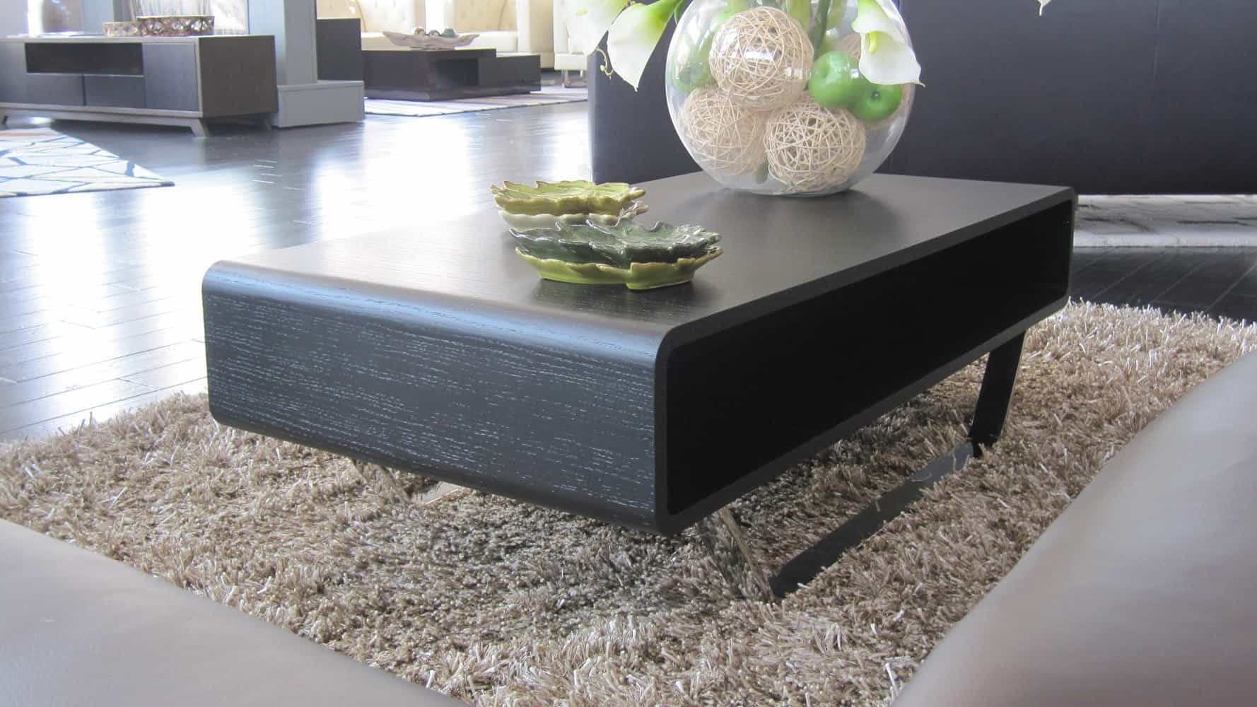 45 Large Coffee Tables For Your Spacious Living Room