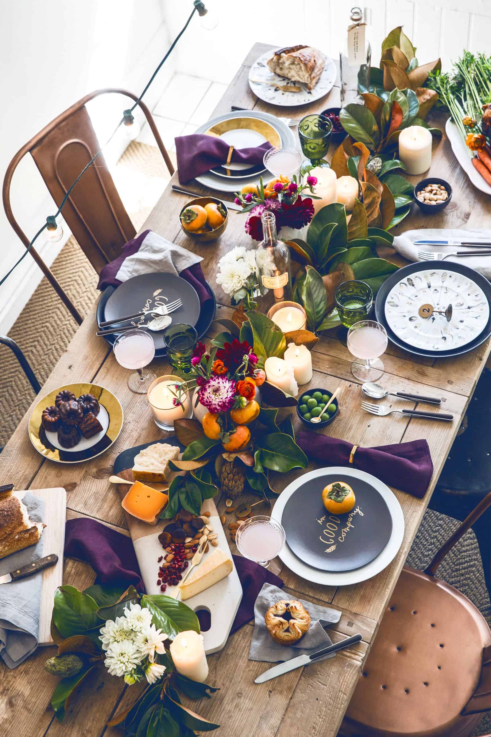 Stunning Fall Dining Room Centerpiece Ideas OBSiGeN