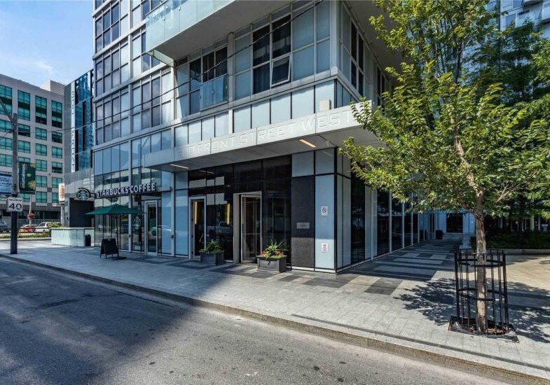 Premier TownFlats Posh 2 Bedrooms Condo Downtown Toronto