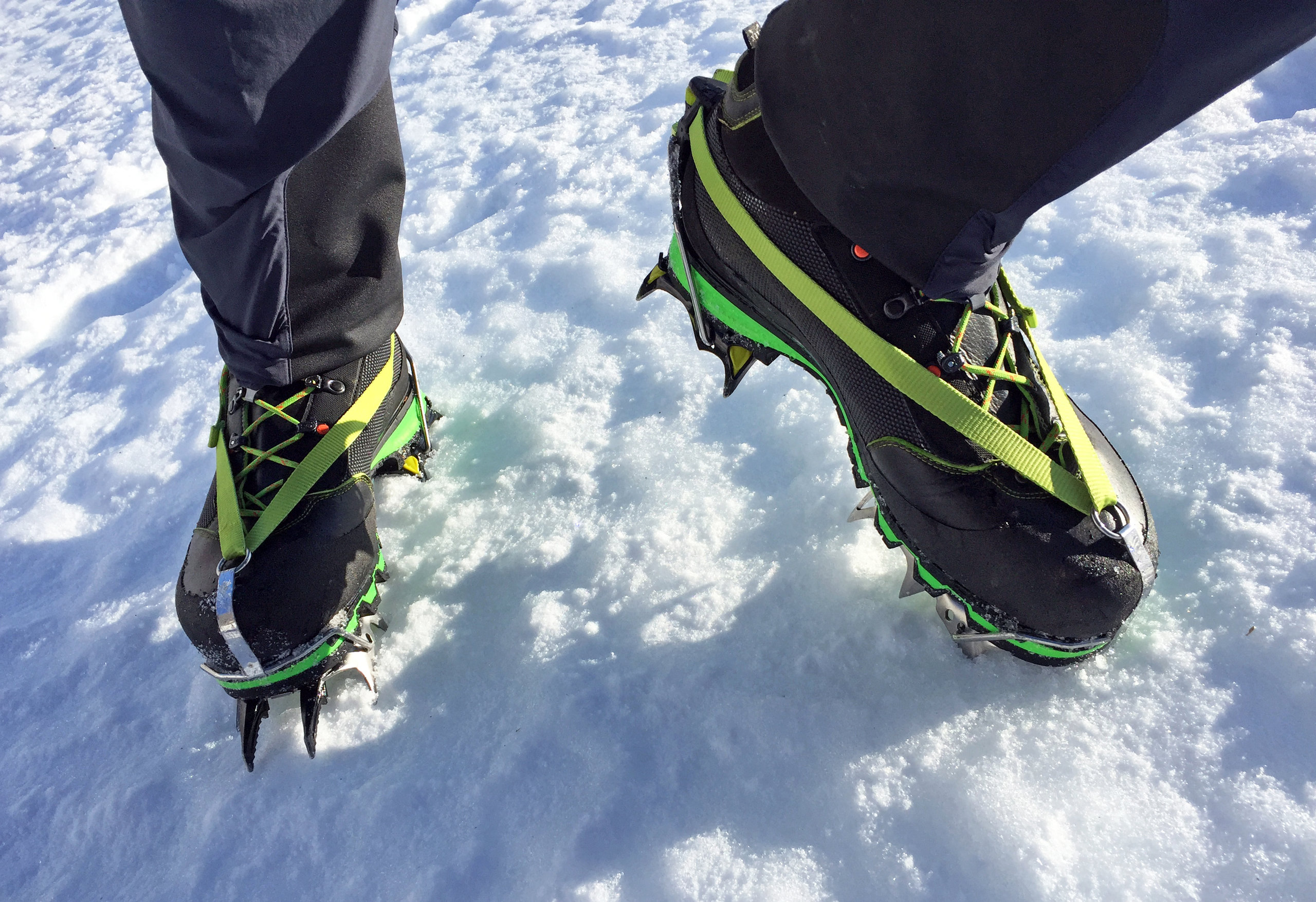 UKC Gear REVIEW Climbing Technology Nuptse Evo Crampon