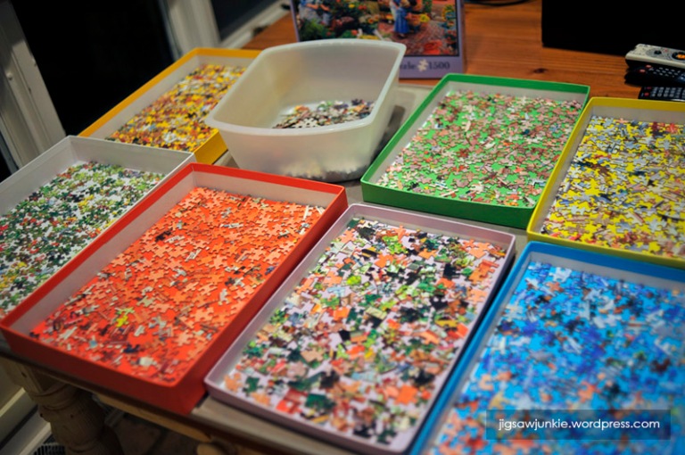 Jigsaw Junkies How to Assemble a Jigsaw Puzzle