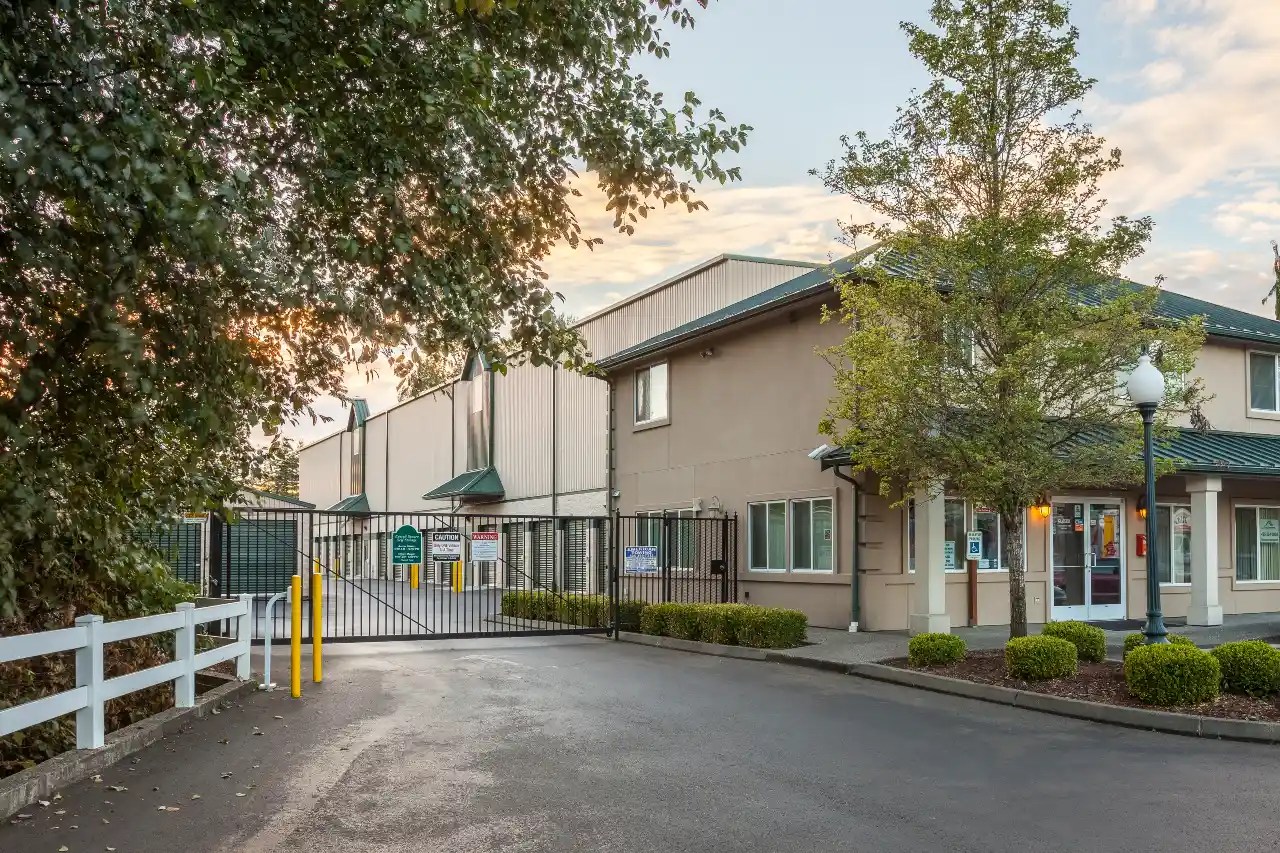 Self Storage Units by Everett Secure Self Storage in WA