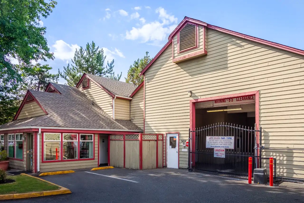 Storage Units Near RTC Renton Highlands Self Storage