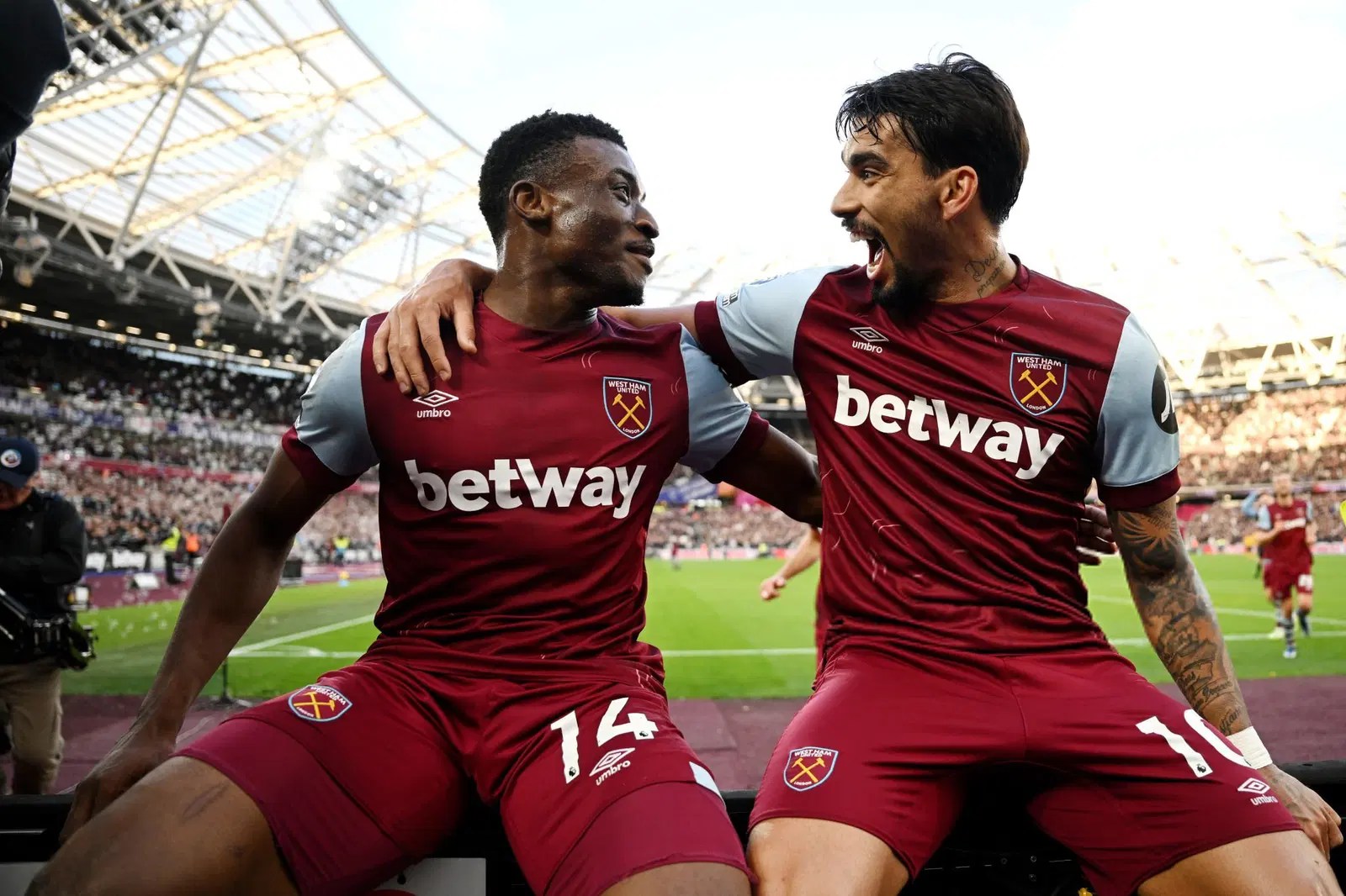 Kudus Scores Twice As West Ham Crush Wolves 30