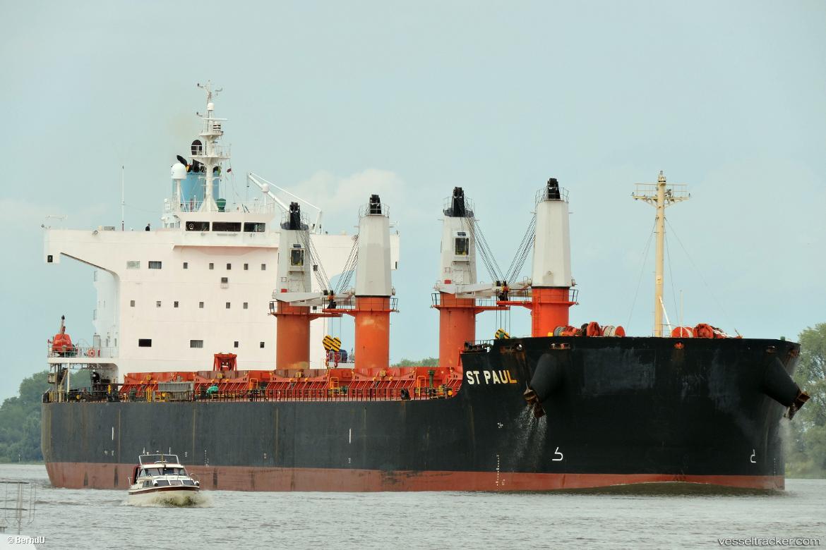 ST PAUL Vessel photos for BerndU