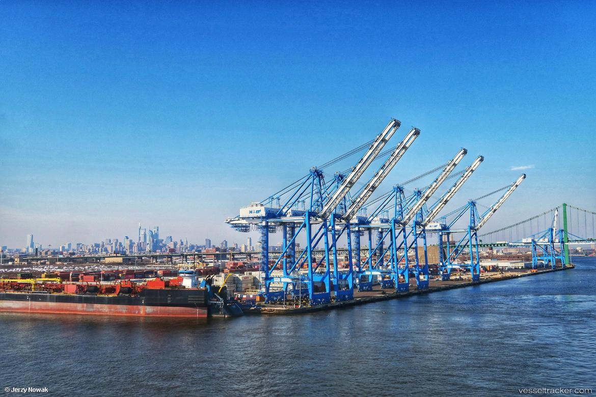Philadelphia Port Photo from jojek